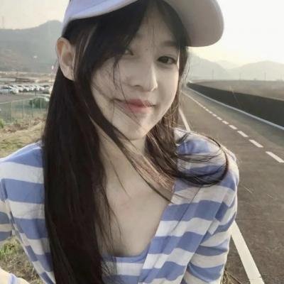 游艇藏春