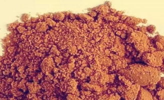 种植西红柿用红糖,秧子粗壮根系好,果子漂亮卖价高