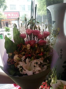 这种玫瑰花多少钱一束