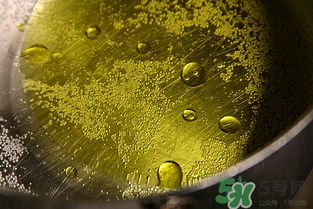 橄榄油过期了还能食用吗 橄榄油过期一年还能吃吗