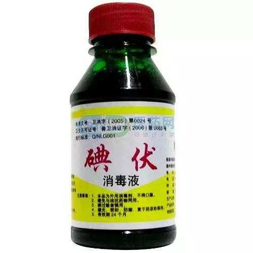还在用高锰酸钾给鱼缸消毒吗 这种消毒剂才是最适合你的