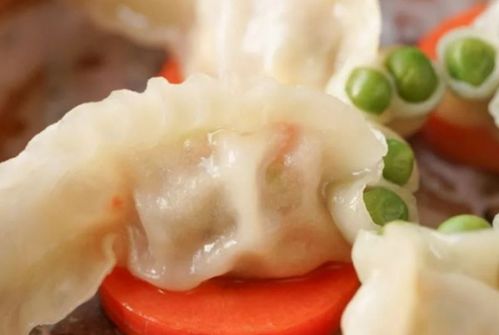 过年吃饺子时,吃到饺子里包的硬币,寓意着什么