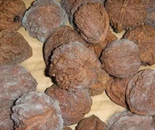 手串发霉不用扔,只要这样处理一下
