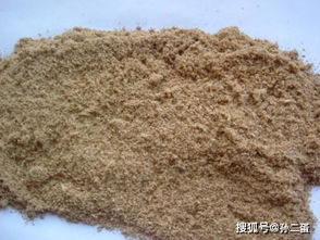 这种粉末比松针土都好,盆里铺一层,疏松透气营养高