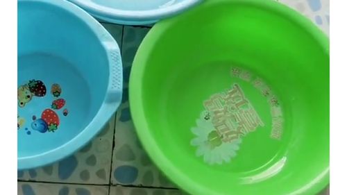 卫生间盆太多占地方怎么办 用这个方法可以空出很大空间
