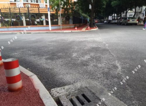 南宁一道路改造不久即现石子脱落 负责人 已要求施工方整改