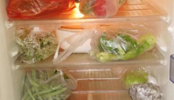 放在冰箱里,闲置一年的咸肉,拿出来还能吃吗