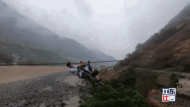 美丽公路新玩法 骑着单车看怒江 上